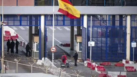 هروب رجال الأعمال من مليلية إلى المغرب يهدد المدينة بـ”سكتة اقتصادية”
