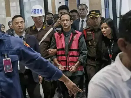 اعتقال وزير التربية الأندونيسي بعد صفقة حواسيب فاسدة