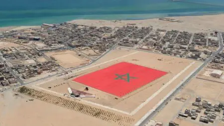لوبوان: المغرب يطوي نصف قرن من “نزاع الصحراء” بعد قرار مجلس الامن