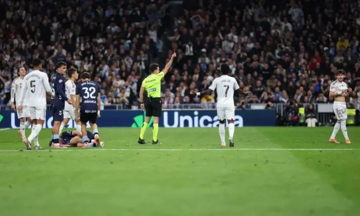 عقوبات بالجملة على لاعبي ريال مدريد بسبب التحكيم
