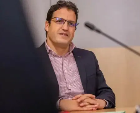 خصاص الأطباء وبطالة الممرضين يضغطان على تدبير الصحة بجهة الشمال محمد عكوري مدير المجموعة الصحية الترابية طنجة