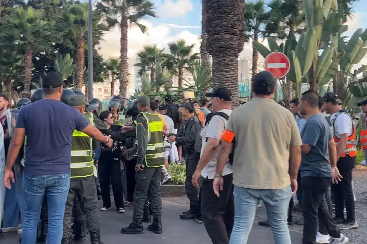 مئات السنين من السجن.. جمعية حقوق الإنسان تندد بأحكام شباب “جيل زد”