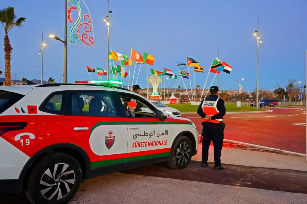 لوموند تشيد بالنموذج الأمني المغربي في تأمين “كان 2025”