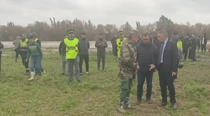 وادي سبو يغمر قرى بالغرب والسلطات تبدأ إجلاء السكان