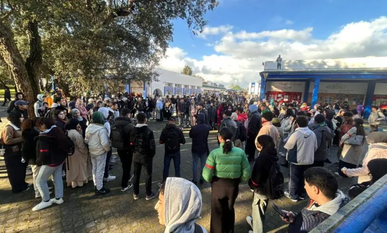اضغط على الصورة لرؤيتها بالحجم الطبيعي