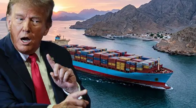 ترامب: سفن البحرية الأمريكية سترافق ناقلات النفط عبر مضيق هرمز