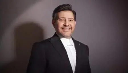 وفاة الفنان هاني شاكر عن عمر يناهز 73 عامًا