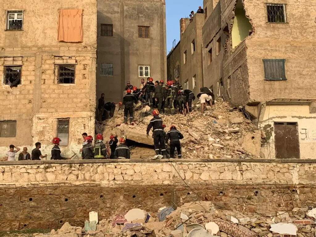 فاس.. فتح تحقيق قضائي عقب انهيار عمارة خلّف 9 ضحايا