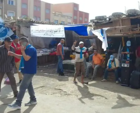 تجار بني أنصار: لا نرفض التنظيم لكننا نطالب ببديل يحفظ مصدر رزقنا