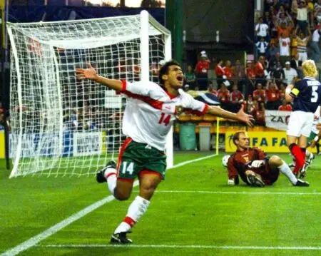 شبح 1998 يطارد إسكتلندا .. هل يعيد رفاق “دياز” أمجاد “بصير” و”كماتشو”؟