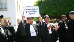 محامو المغرب يعلنون تدويل قضيتهم و استمرار التوقف الشامل