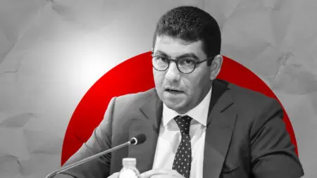 روابط عائلية وصفقات بالملايين..شبهات احتكار على طاولة وزير الثقافة