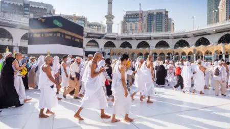 الأوقاف تحدد موعد استخلاص مصاريف الحج من لوائح الانتظار