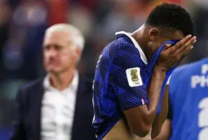 الصحافة الفرنسية تجلد “الديوك”.. “منتخب بلا روح” أمام إسبانيا
