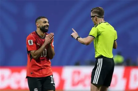 مصر تشكو حكم مباراة الأرجنتين وتطالب باستبعاده من المونديال