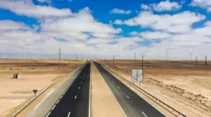 ترامب يشكر الملك محمد السادس بعد إطلاق اسمه على طريق تيزنيت-الداخلة