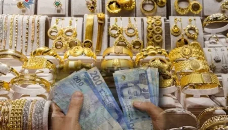 المضاربون يلهبون أسعار الذهب والتجار يعلنون المقاطعة
