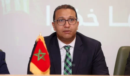 رئيس الرجاء يلتقي بمنخرطي الفريق