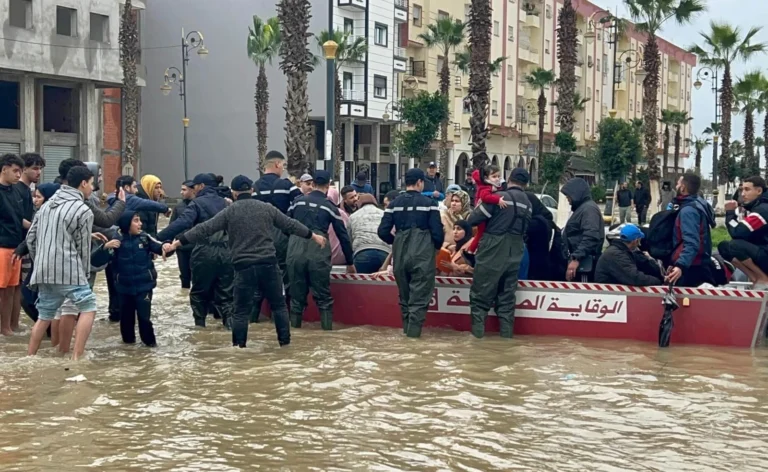 الكوارث الطبيعية تدفع المغرب إلى اقتناء 7 مستشفيات ميدانية متنقلة