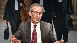 مجلس المنافسة يعقد جلسة استماع حول “إقصاء” الموظفين من المحاماة